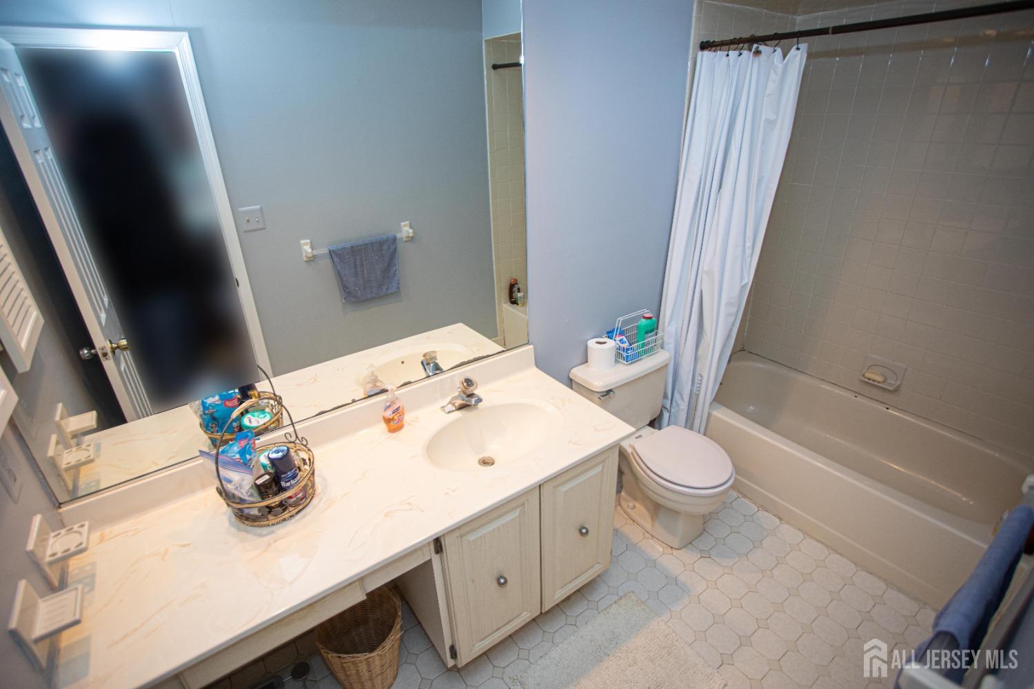 102 Timber Oaks Road, Edison, New Jersey image 26
