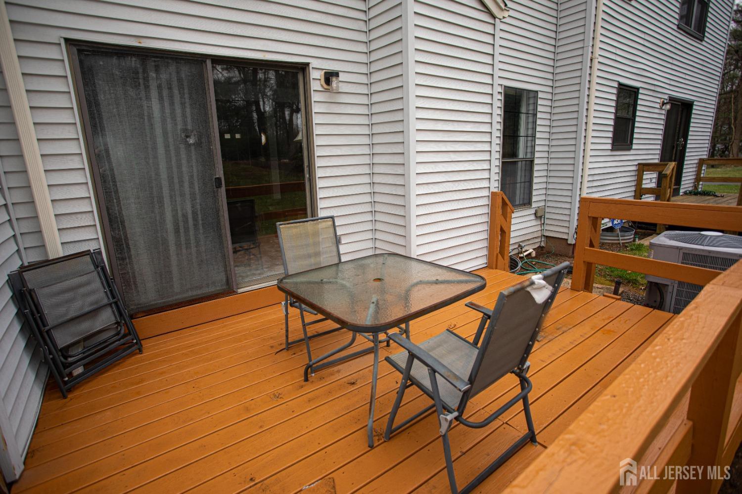 102 Timber Oaks Road, Edison, New Jersey image 39