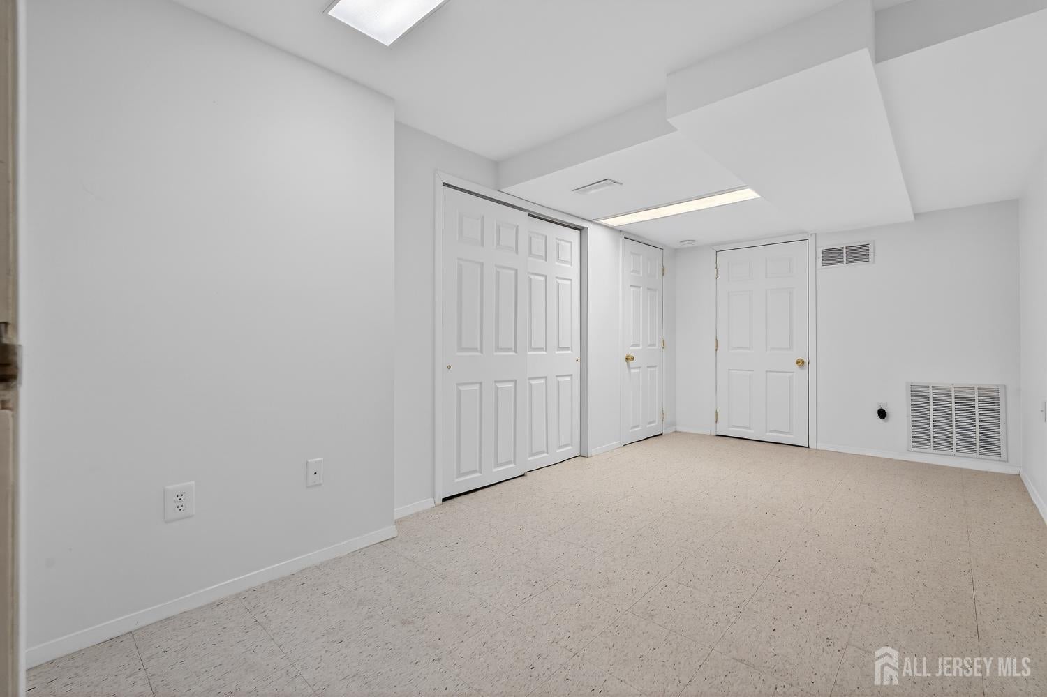 Old Bridge, New Jersey, 08857, United States, 4 Bedrooms Bedrooms, ,3 BathroomsBathrooms,Residential,Active,2030084