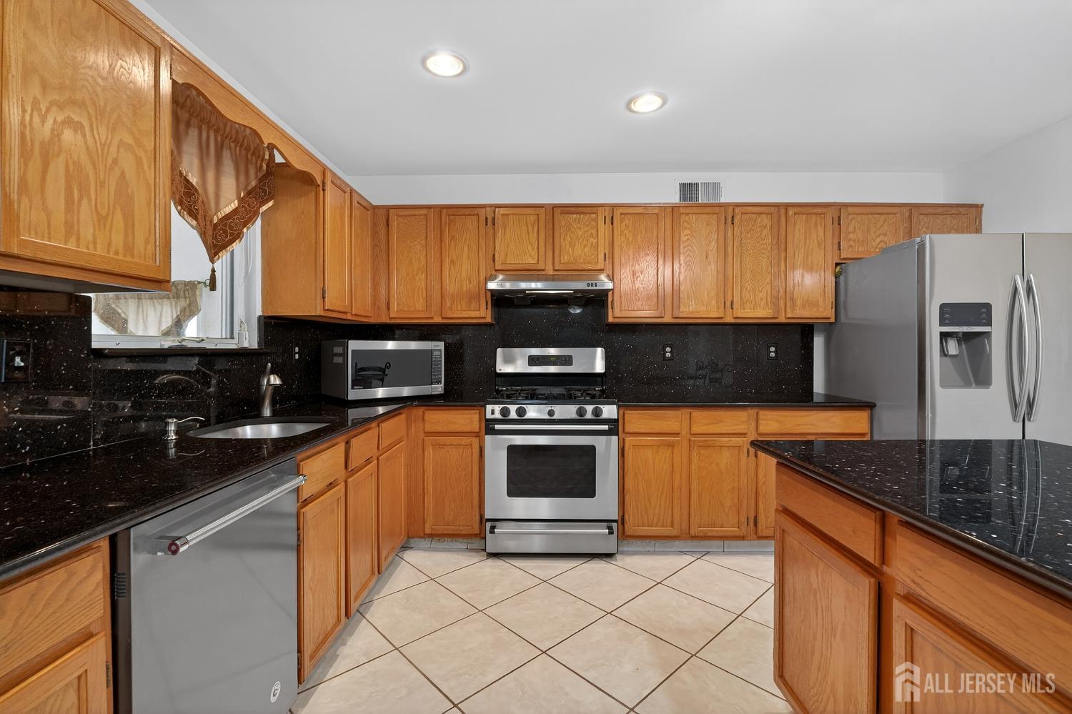 Old Bridge, New Jersey, 08857, United States, 4 Bedrooms Bedrooms, ,3 BathroomsBathrooms,Residential,Active,2030084