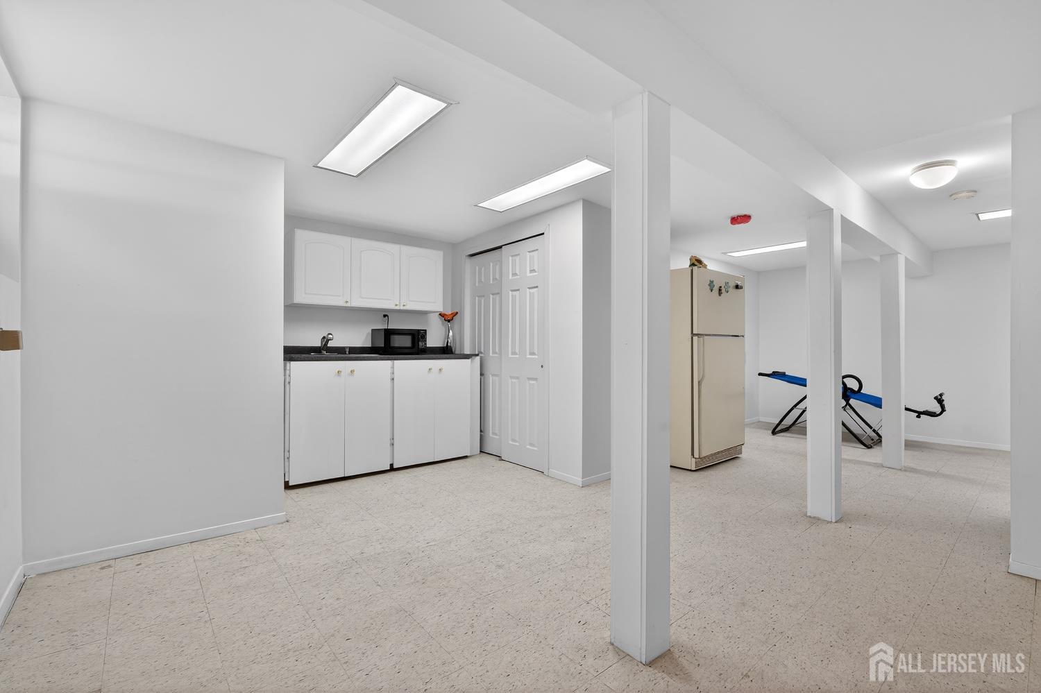 Old Bridge, New Jersey, 08857, United States, 4 Bedrooms Bedrooms, ,3 BathroomsBathrooms,Residential,Active,2030084