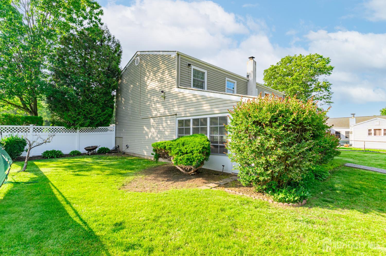 1682 Taylor Drive, North Brunswick, New Jersey image 6