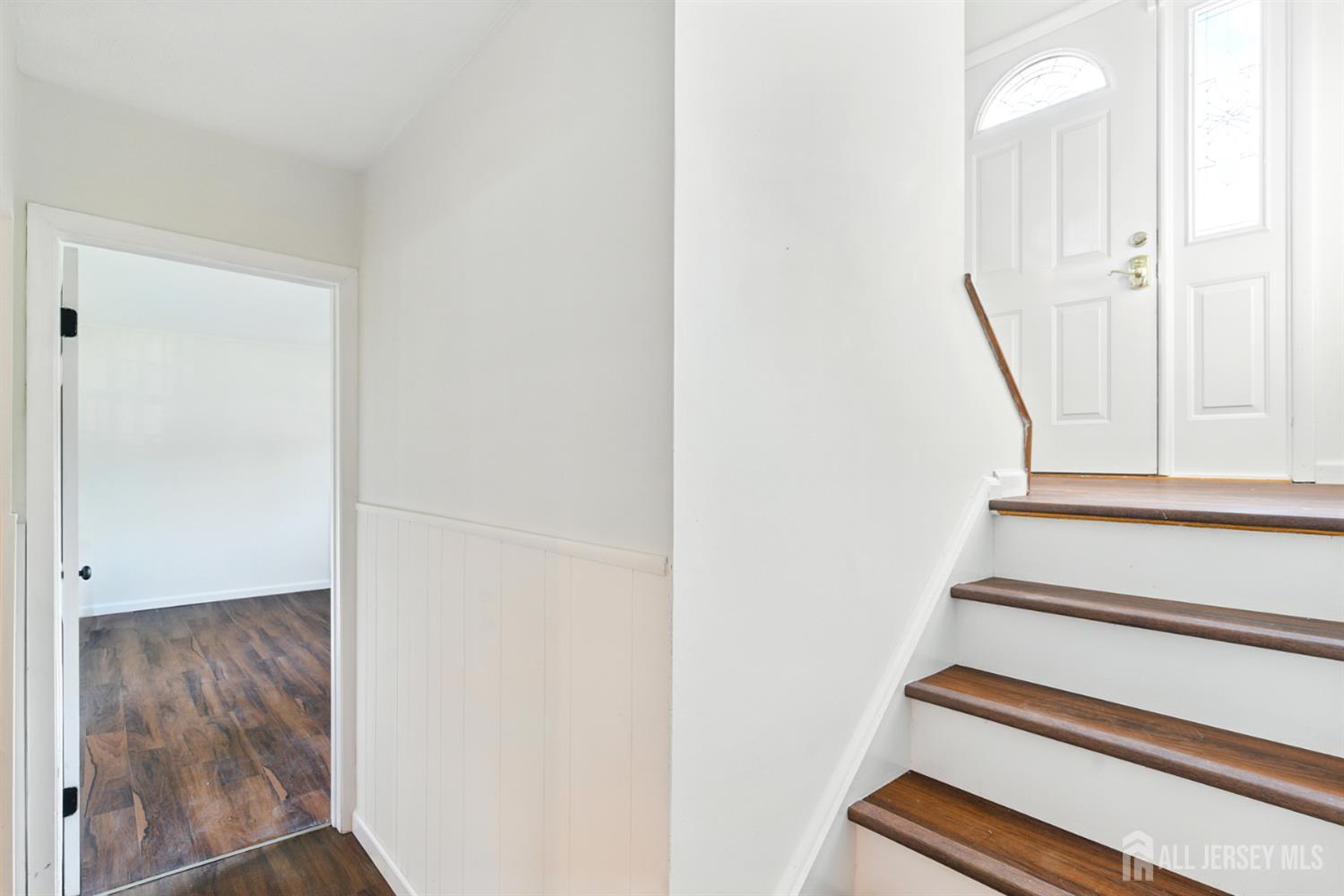 1682 Taylor Drive, North Brunswick, New Jersey image 37