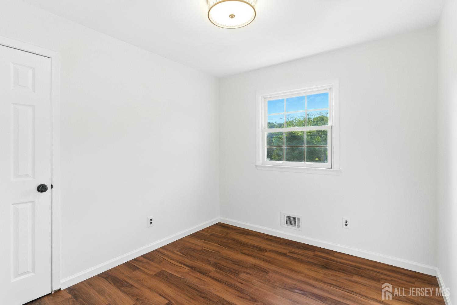 1682 Taylor Drive, North Brunswick, New Jersey image 33