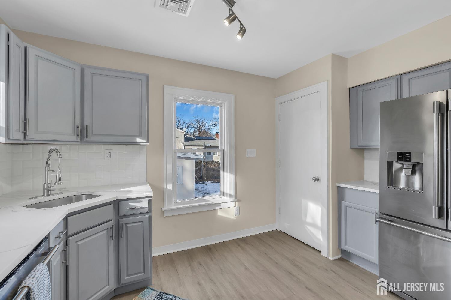 221 E Golf Avenue, South Plainfield, New Jersey image 14