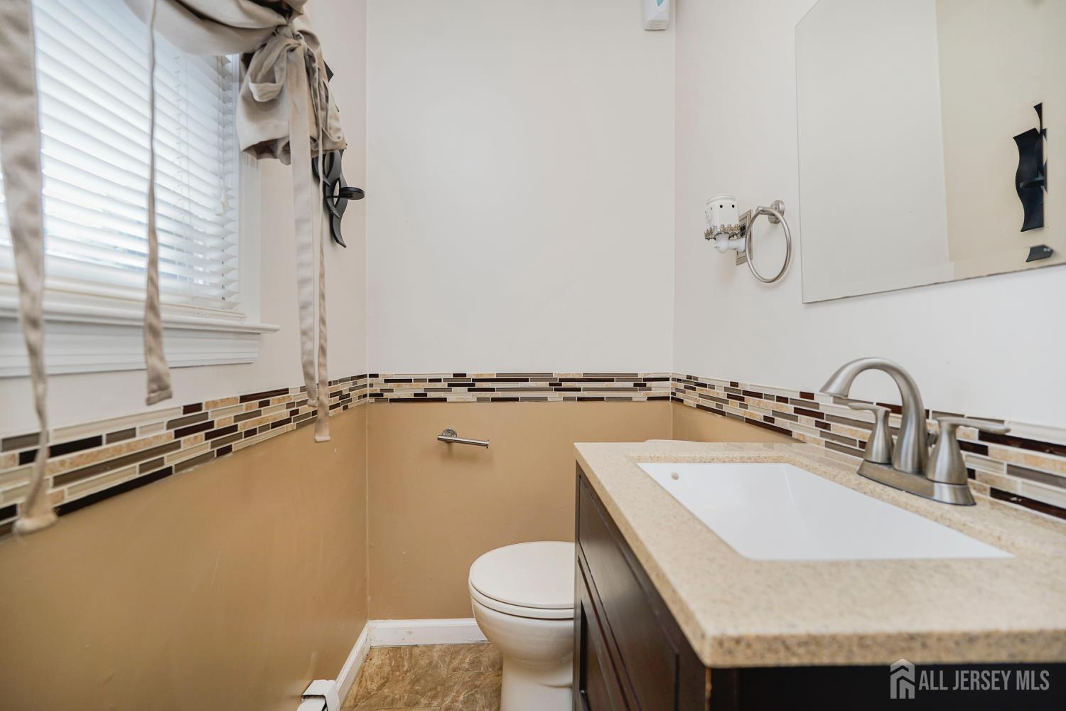 371 Alpine Street, Perth Amboy, New Jersey image 8