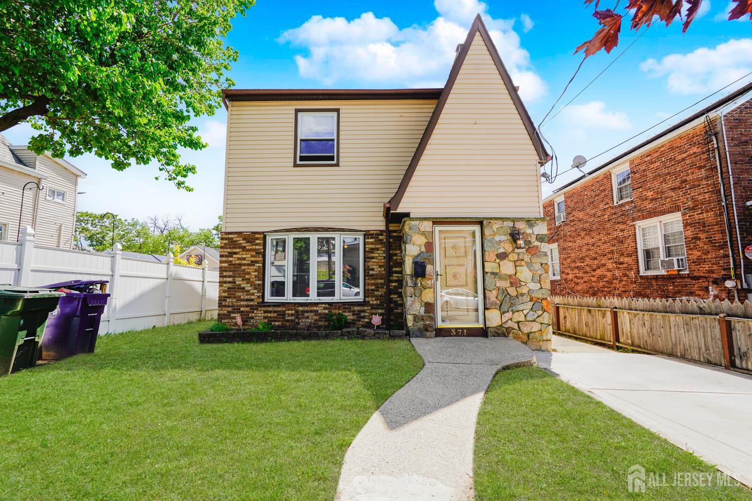 371 Alpine Street, Perth Amboy, New Jersey image 1