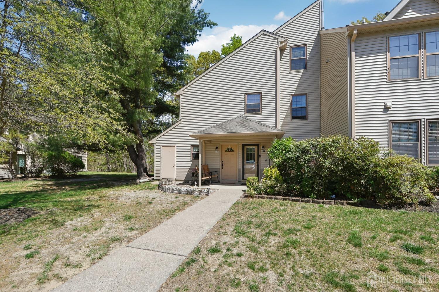 300 Larkspur Lane, Jackson, New Jersey image 1