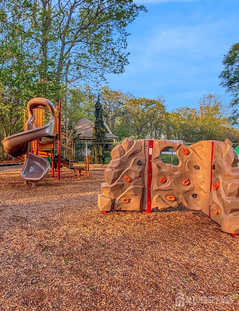 300 Larkspur Lane, Jackson, New Jersey image 24