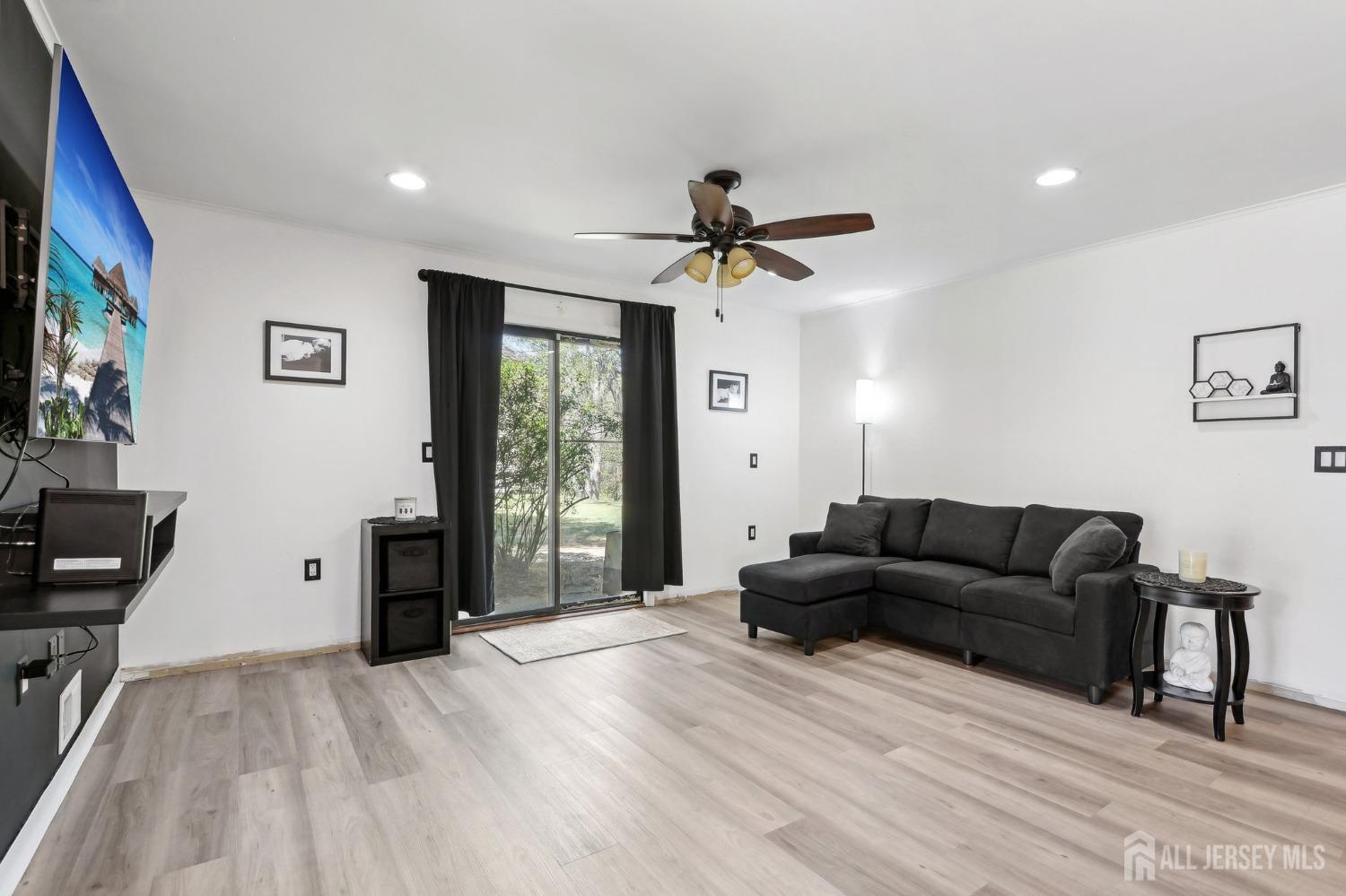 300 Larkspur Lane, Jackson, New Jersey image 6