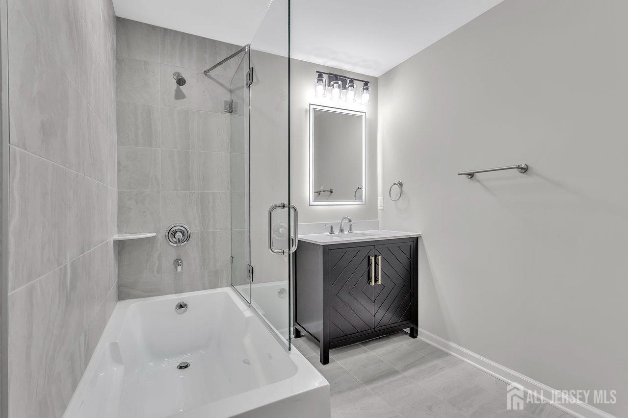 134 Winthrop Road, Edison, New Jersey image 20