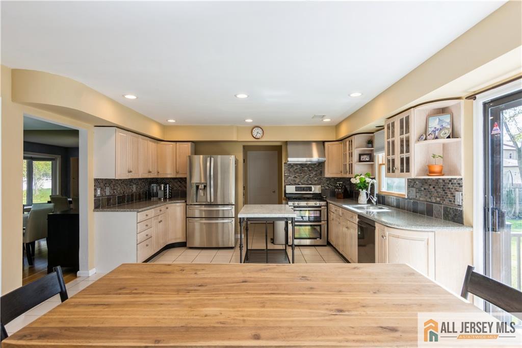 3 Alexander Road, East Brunswick, New Jersey image 11