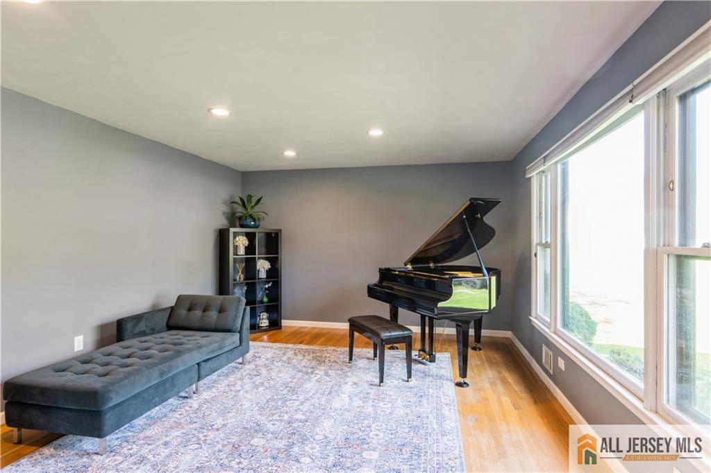 3 Alexander Road, East Brunswick, New Jersey image 5