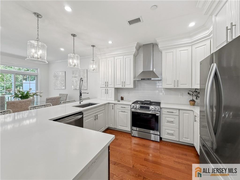 6 Cottrell Court 6