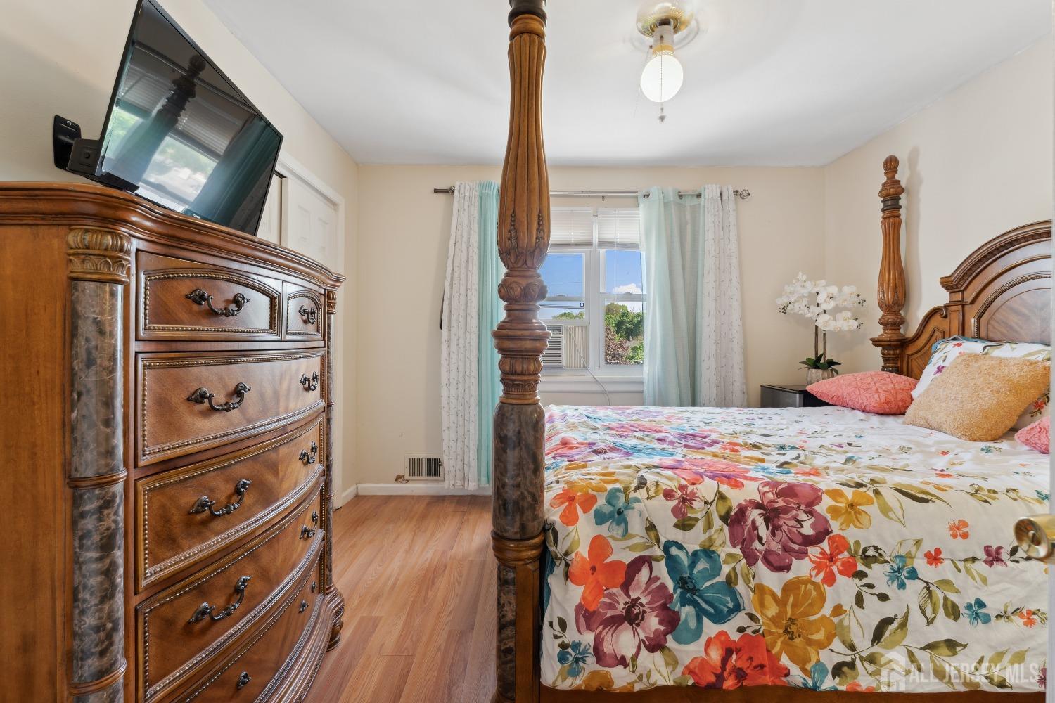 137 Paul Robeson Boulevard #B, New Brunswick, New Jersey image 13