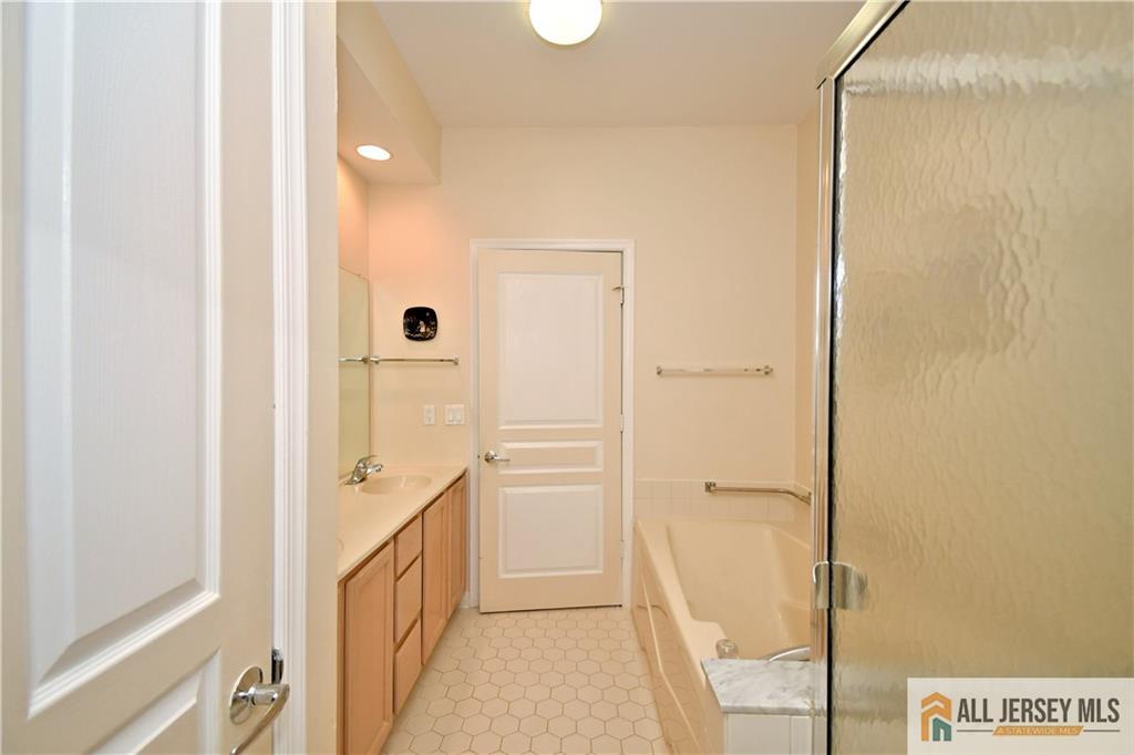 525 Harrier Drive #525, Monroe Township, New Jersey image 33