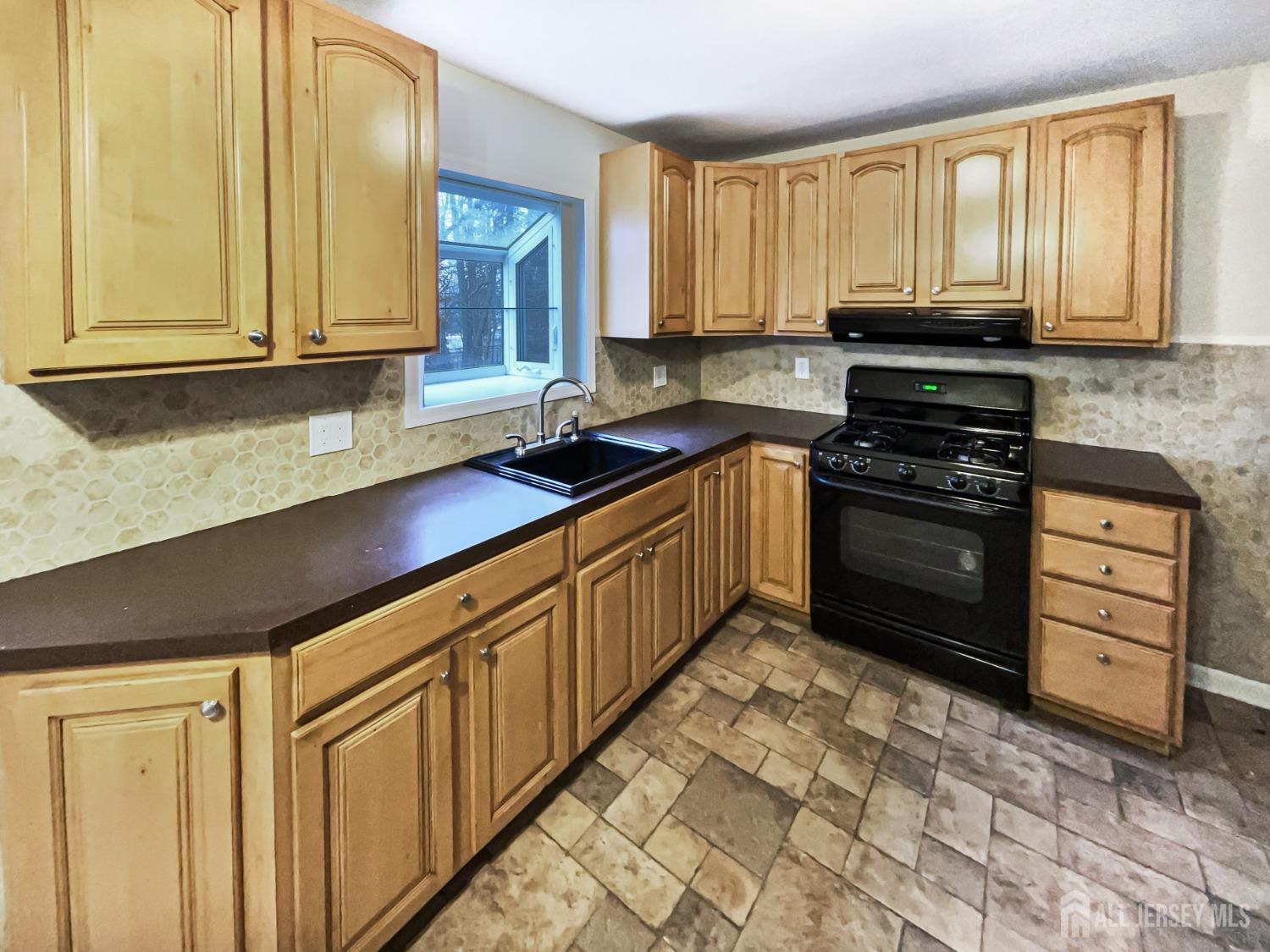 28 Joyce Place, Sayreville, New Jersey image 16