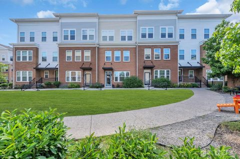 Condo For Sale - 30 Audley Street<br/> North Brunswick, NJ 08902