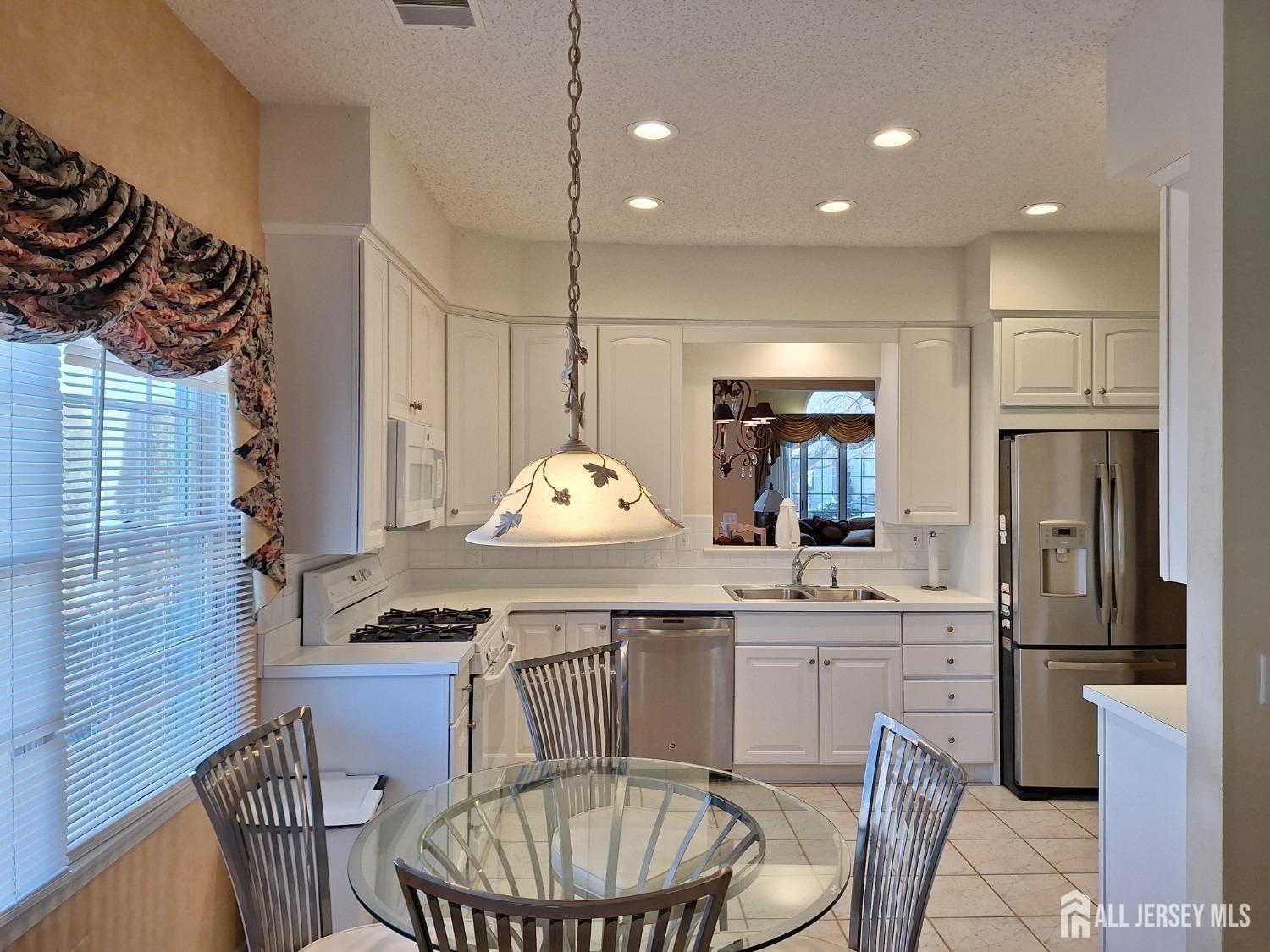 47 Birmingham Lane, Monroe Township, New Jersey image 10