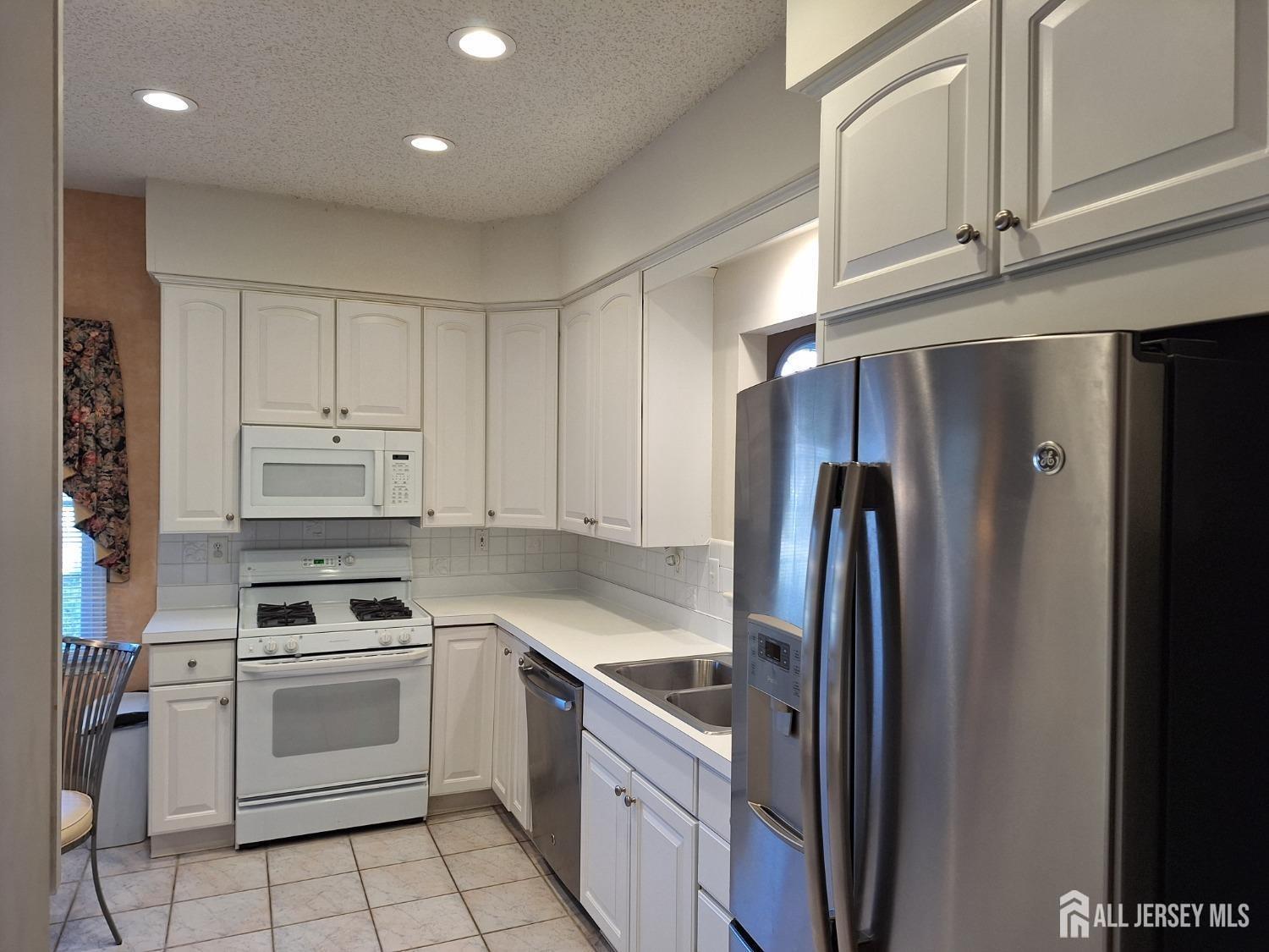 47 Birmingham Lane, Monroe Township, New Jersey image 13