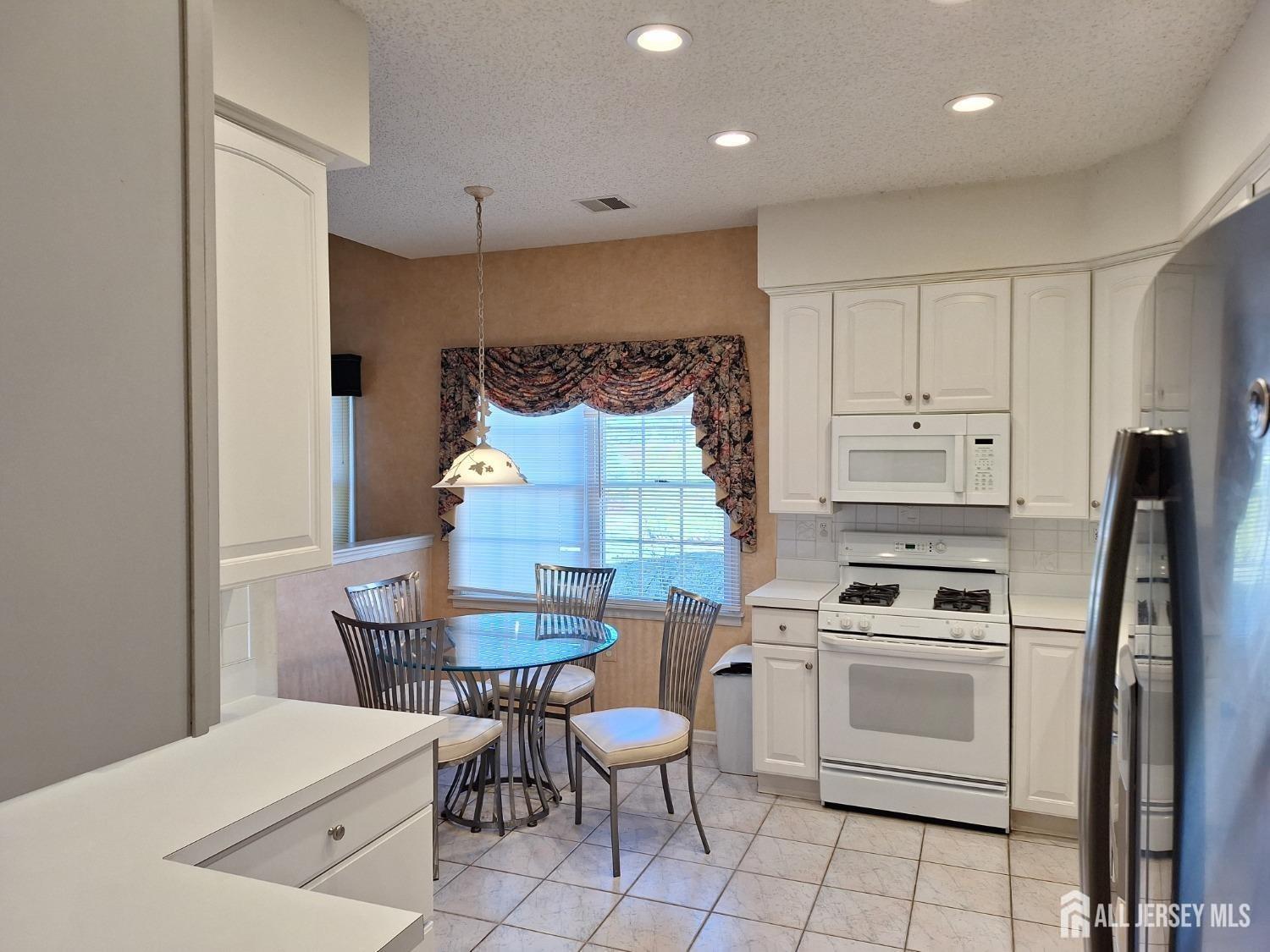 47 Birmingham Lane, Monroe Township, New Jersey image 11