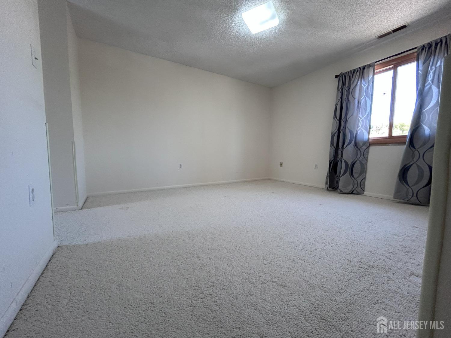1118 Ravens Crest Drive, Plainsboro, New Jersey image 15