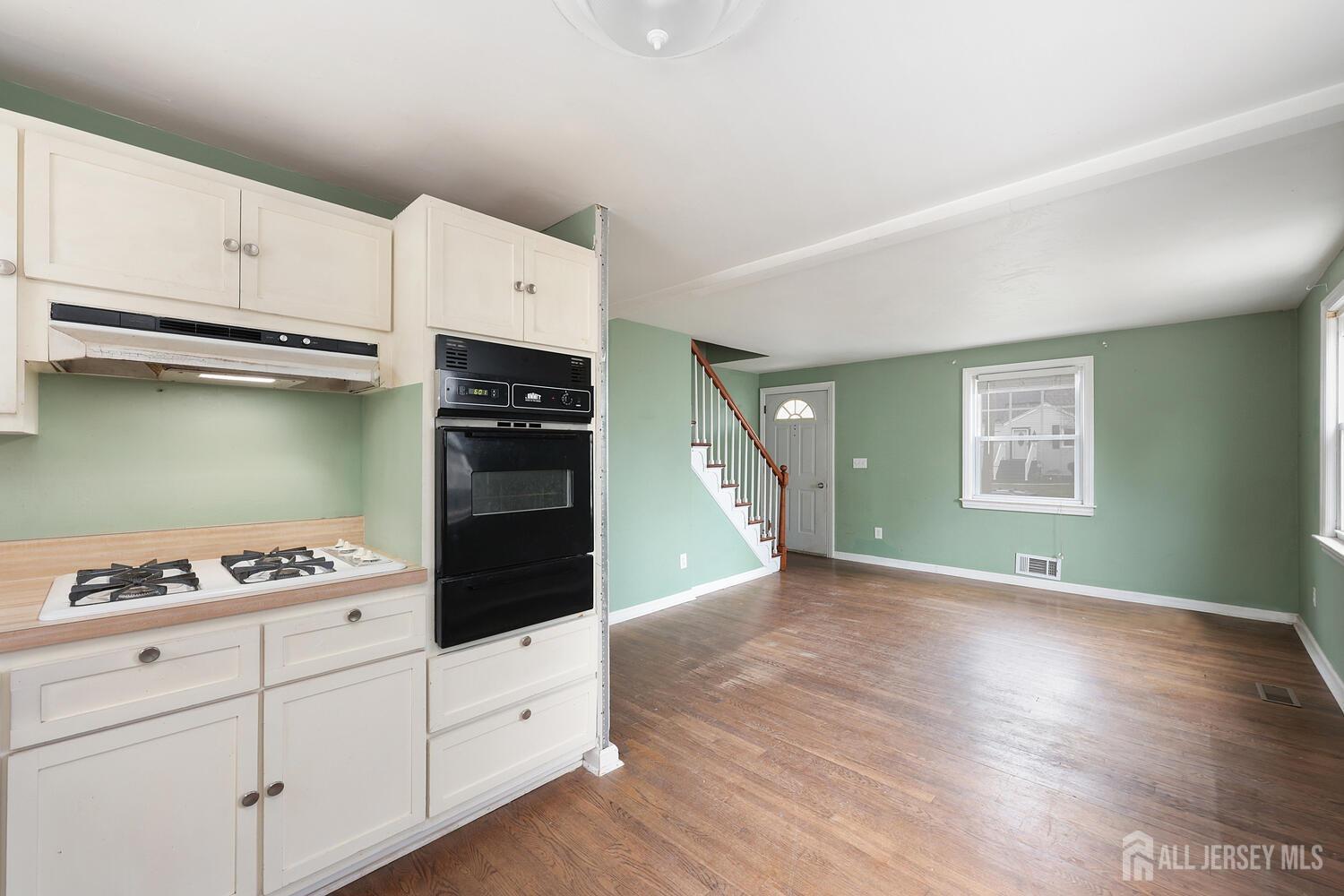 235 Stephenson Avenue, Middlesex, New Jersey image 3