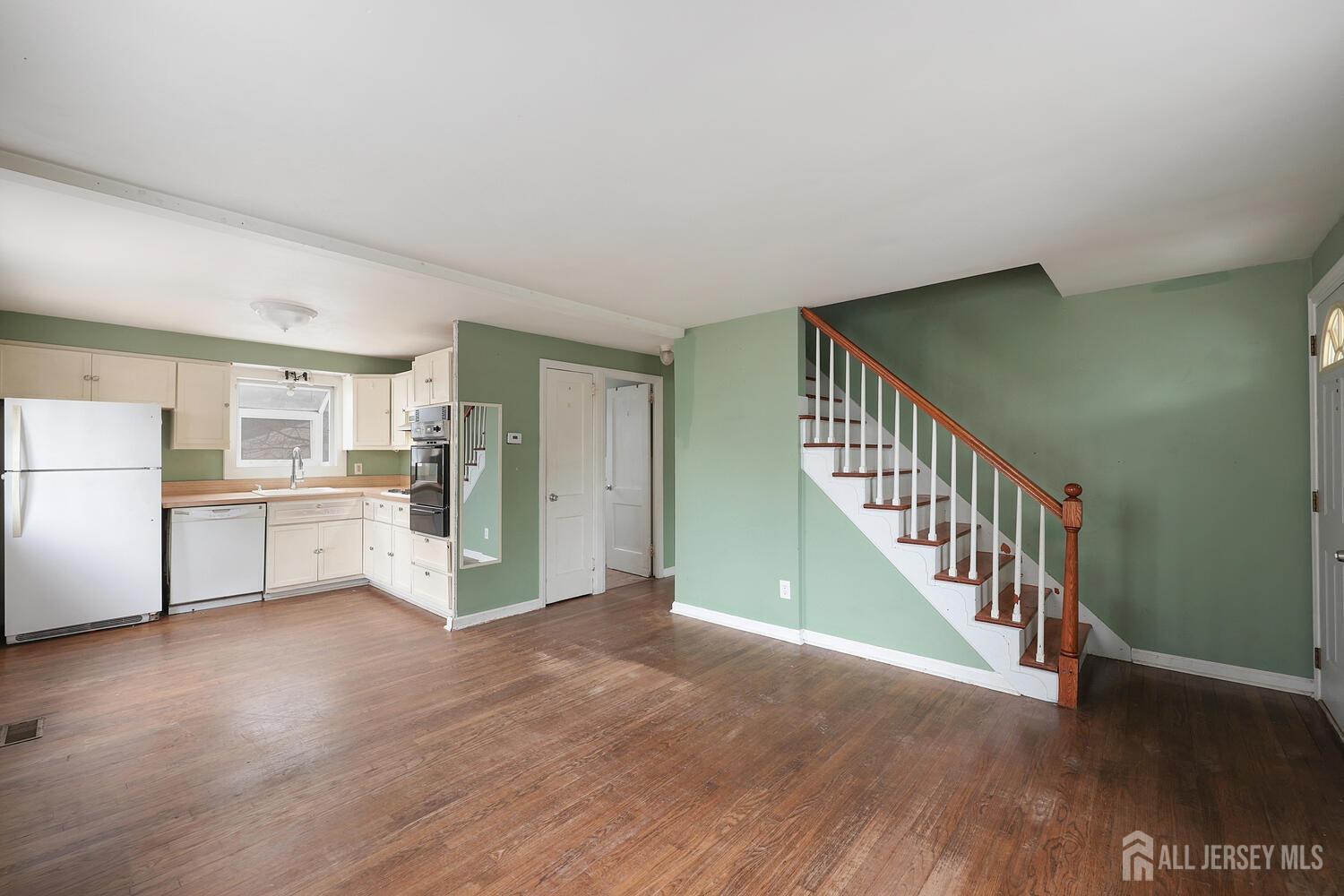 235 Stephenson Avenue, Middlesex, New Jersey image 9