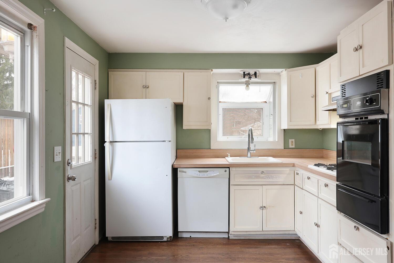 235 Stephenson Avenue, Middlesex, New Jersey image 4