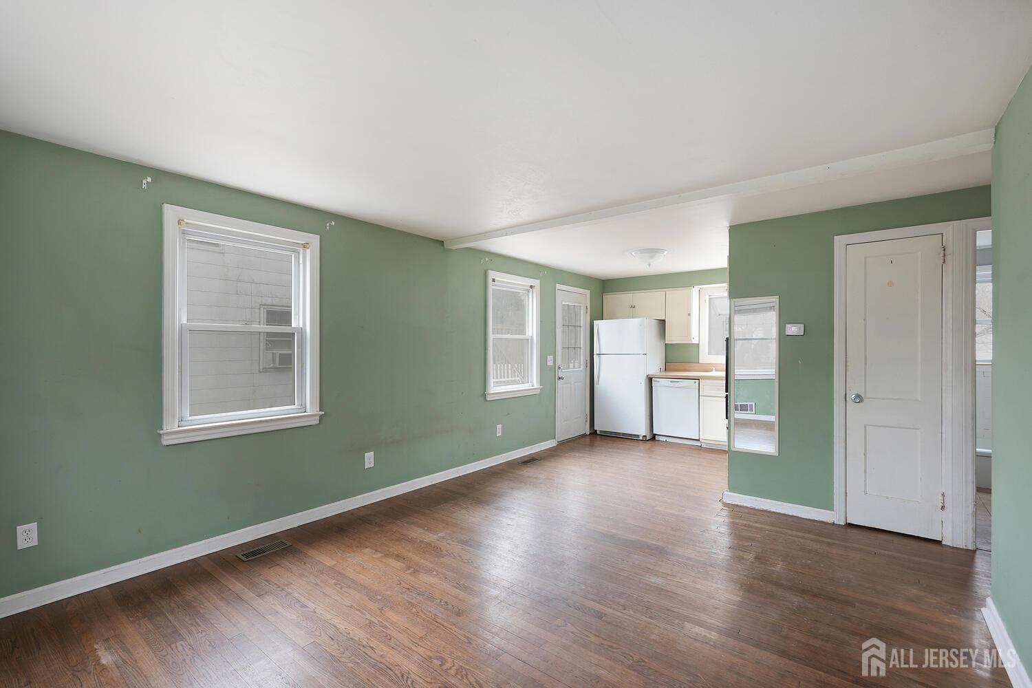 235 Stephenson Avenue, Middlesex, New Jersey image 6