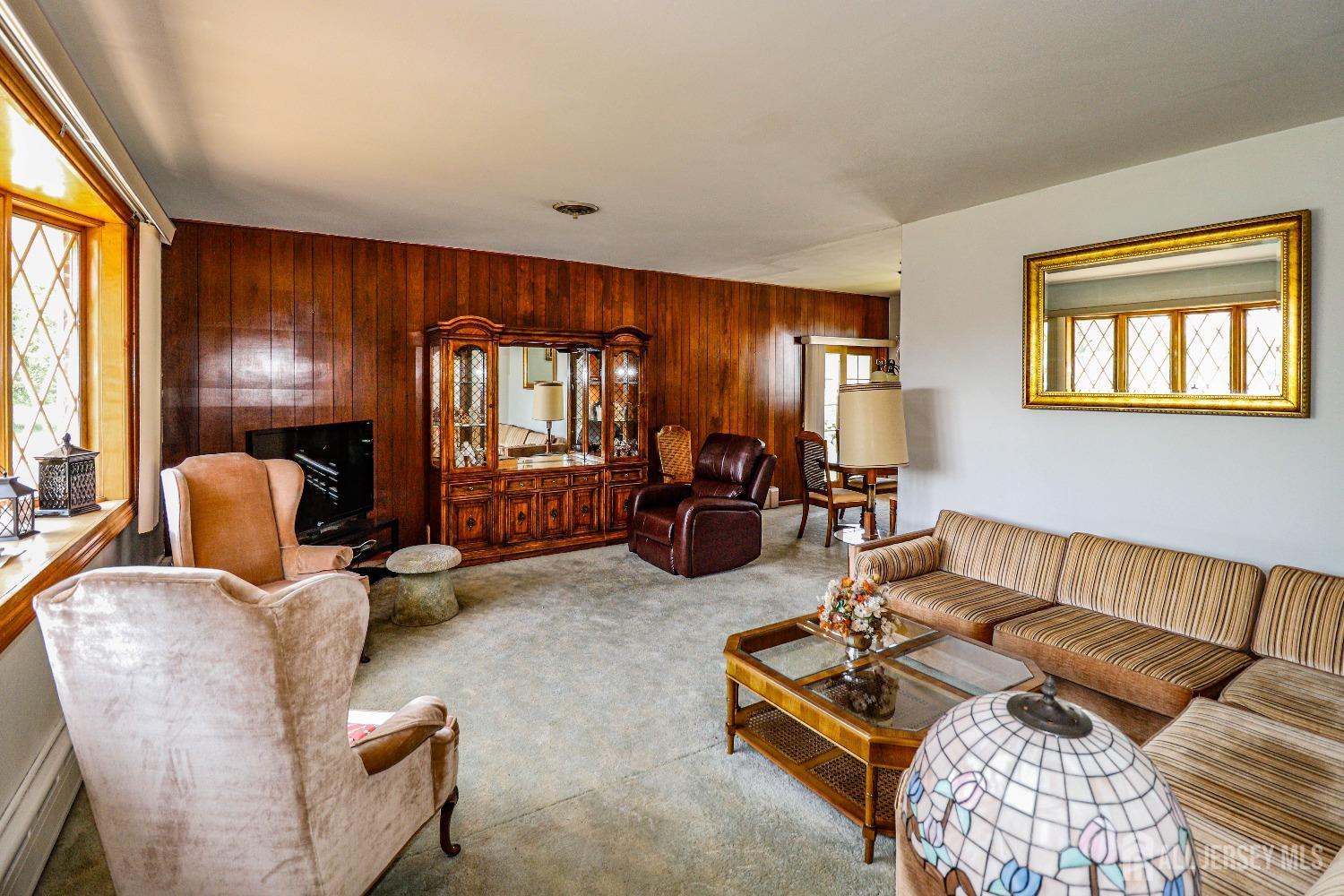 7 E 2nd Street, Port Reading, New Jersey image 8