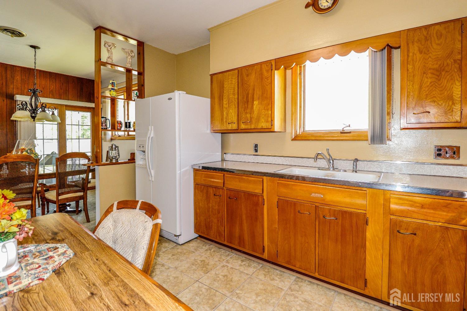 7 E 2nd Street, Port Reading, New Jersey image 15