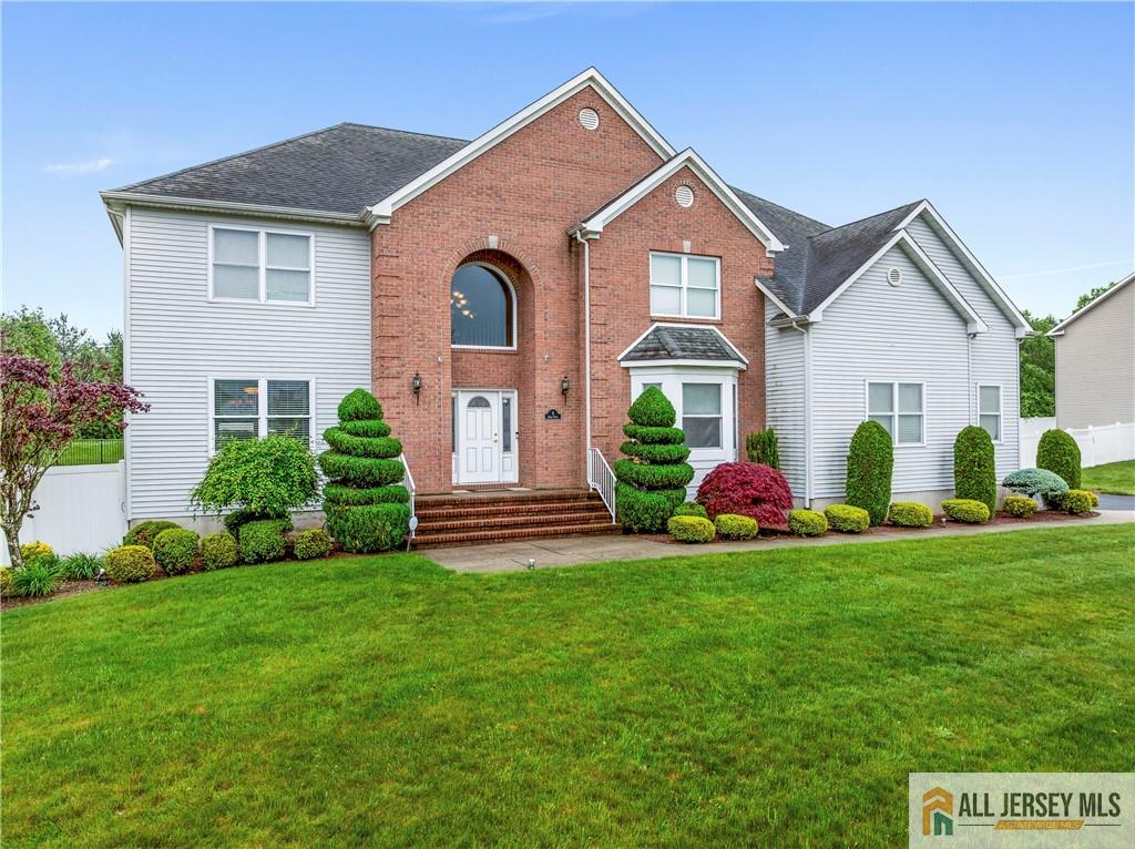 8 Adam Court, Monroe Township, New Jersey image 1