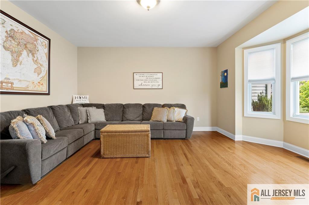 8 Adam Court, Monroe Township, New Jersey image 6