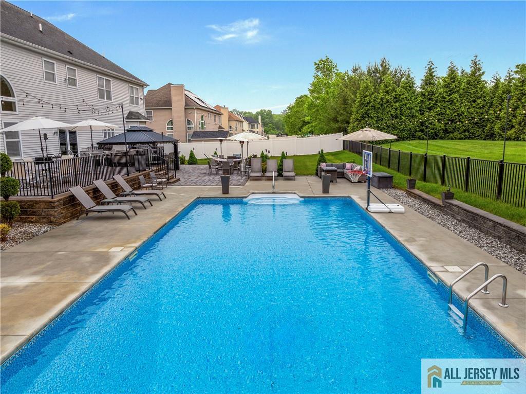 8 Adam Court, Monroe Township, New Jersey image 39