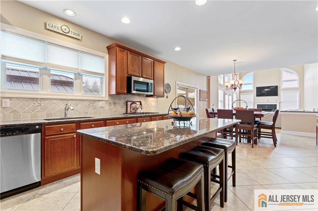 8 Adam Court, Monroe Township, New Jersey image 12