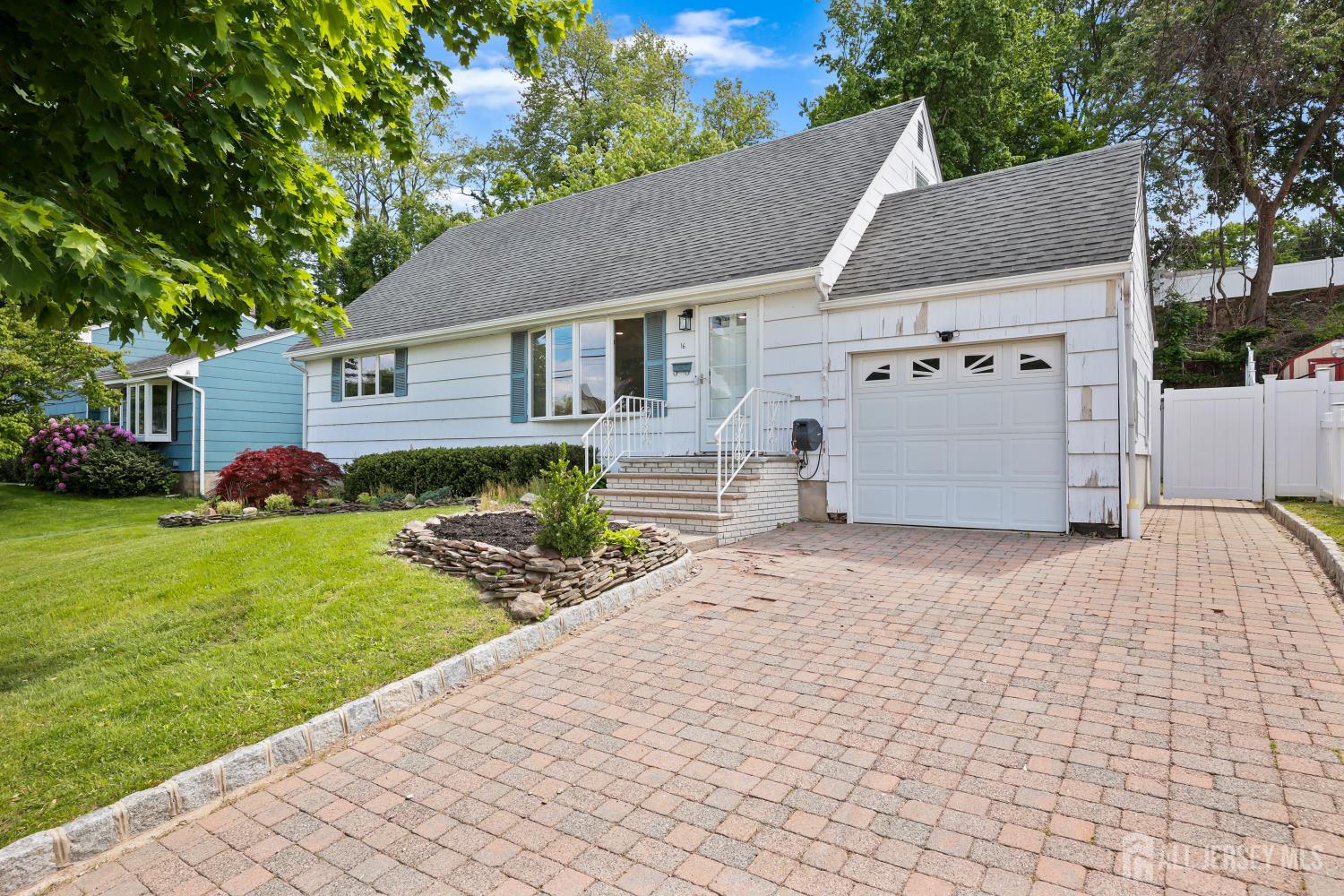 16 Venus Road