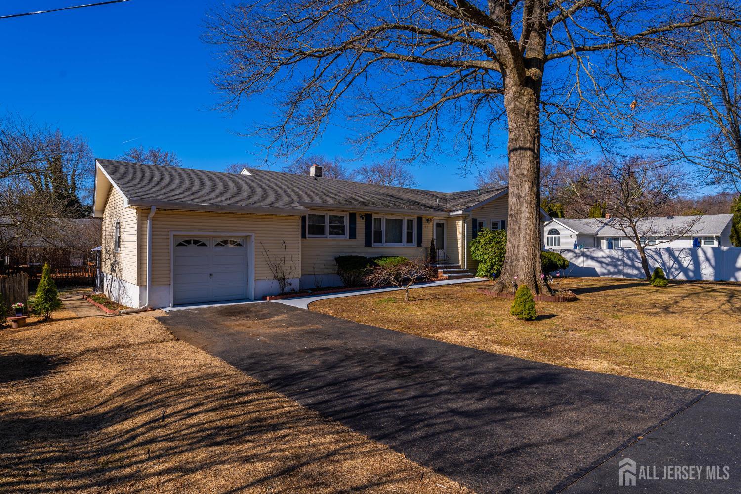 21 Coolidge Avenue, East Brunswick, New Jersey image 2