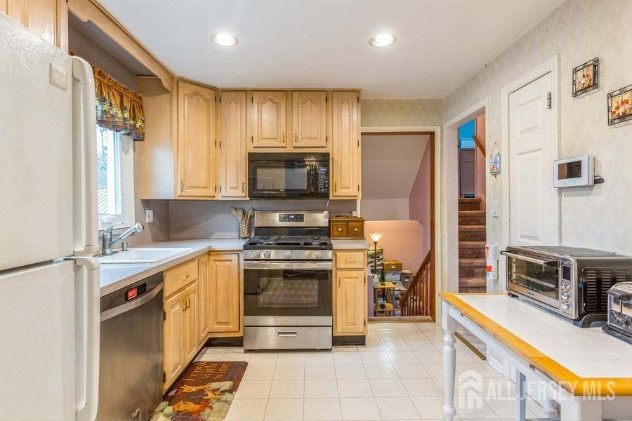 213 Ledden Terrace, South Plainfield, New Jersey image 8