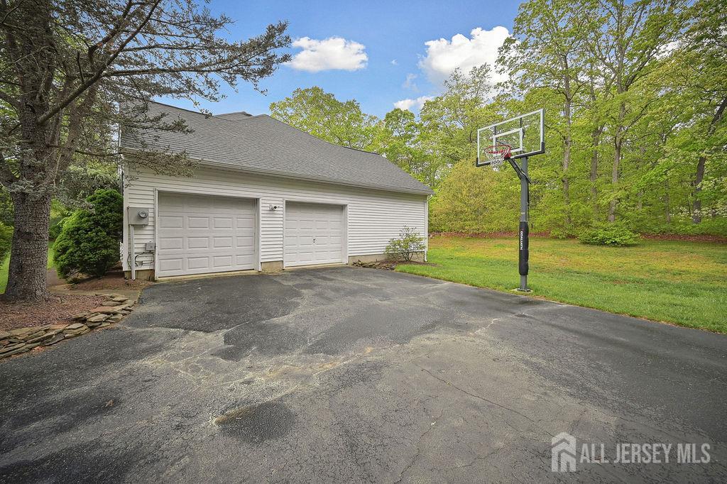 8 Sugar Pine Drive, Jackson, New Jersey image 31