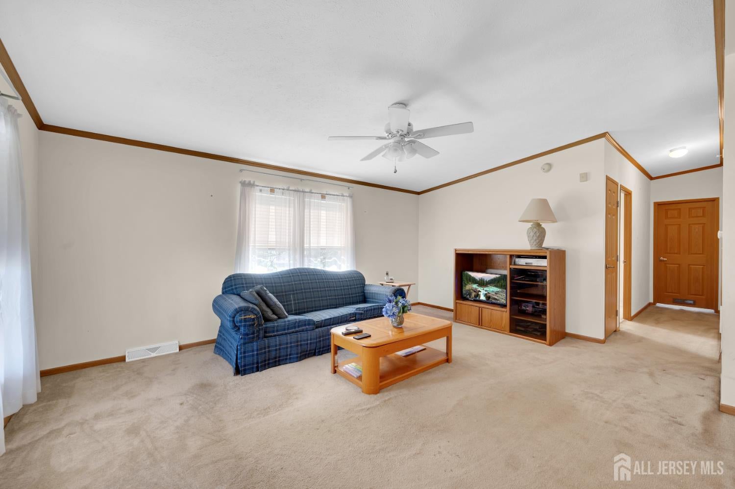 21 Sheryl Court - Photo 4