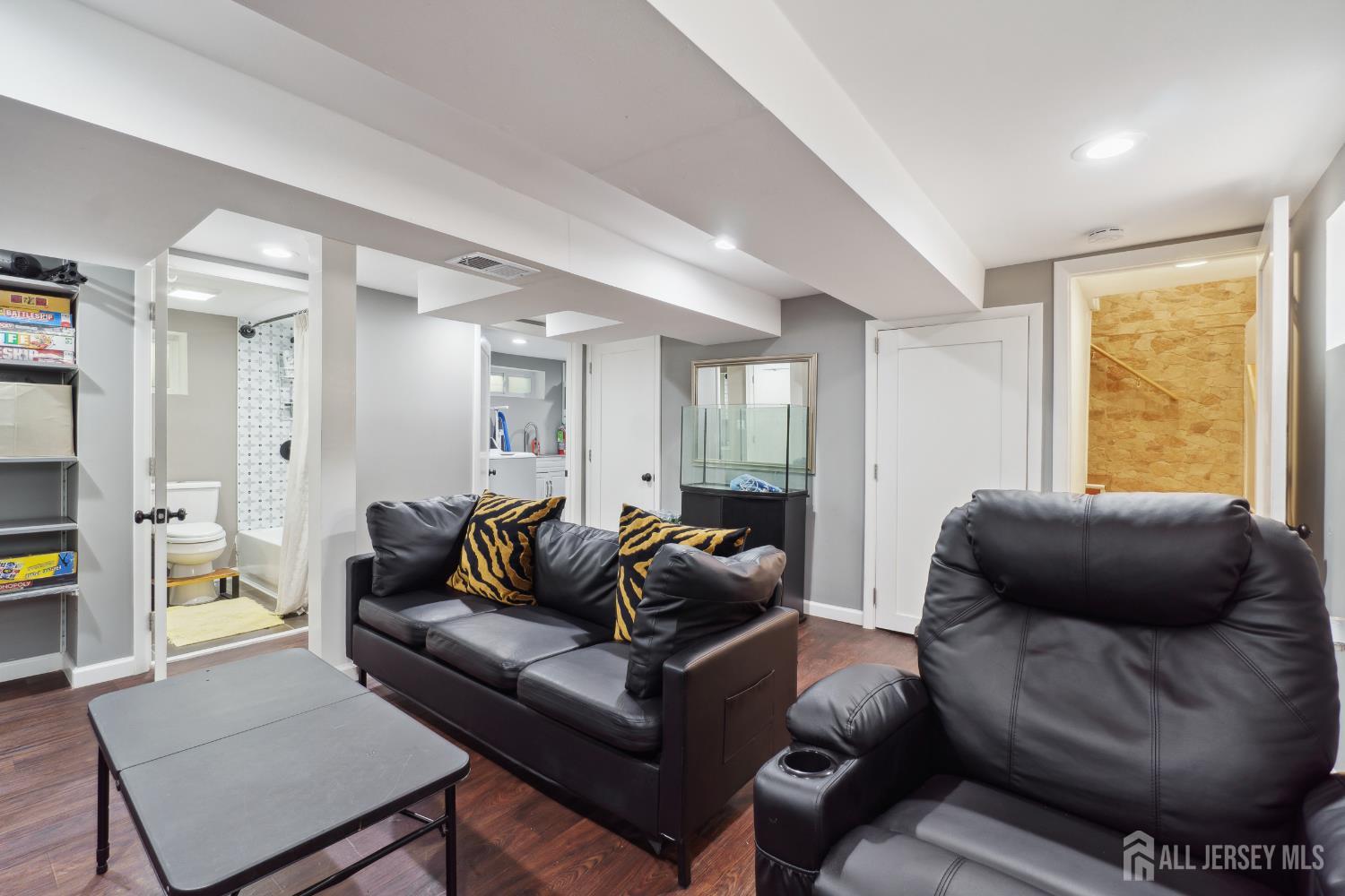 373 Rushmore Avenue, Piscataway, New Jersey image 34