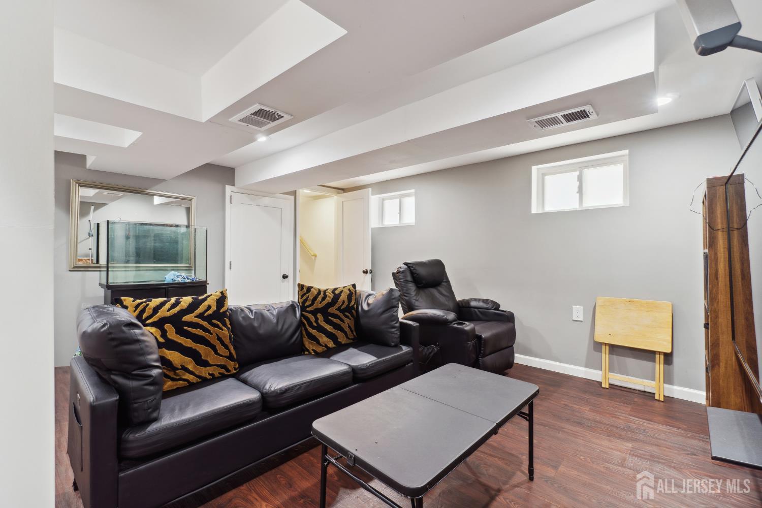 373 Rushmore Avenue, Piscataway, New Jersey image 35