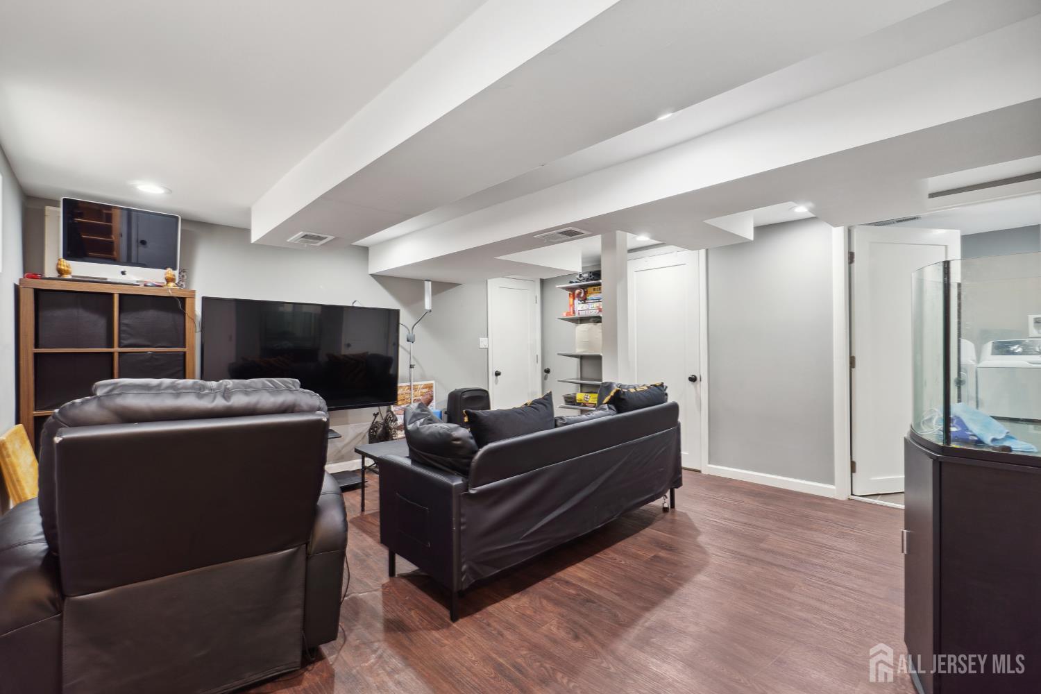 373 Rushmore Avenue, Piscataway, New Jersey image 30