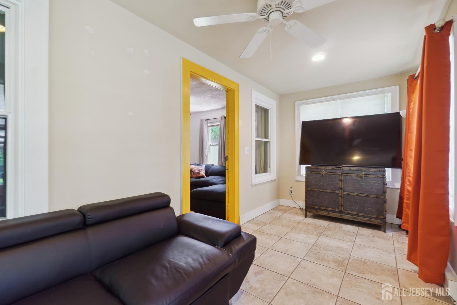 373 Rushmore Avenue, Piscataway, New Jersey image 15