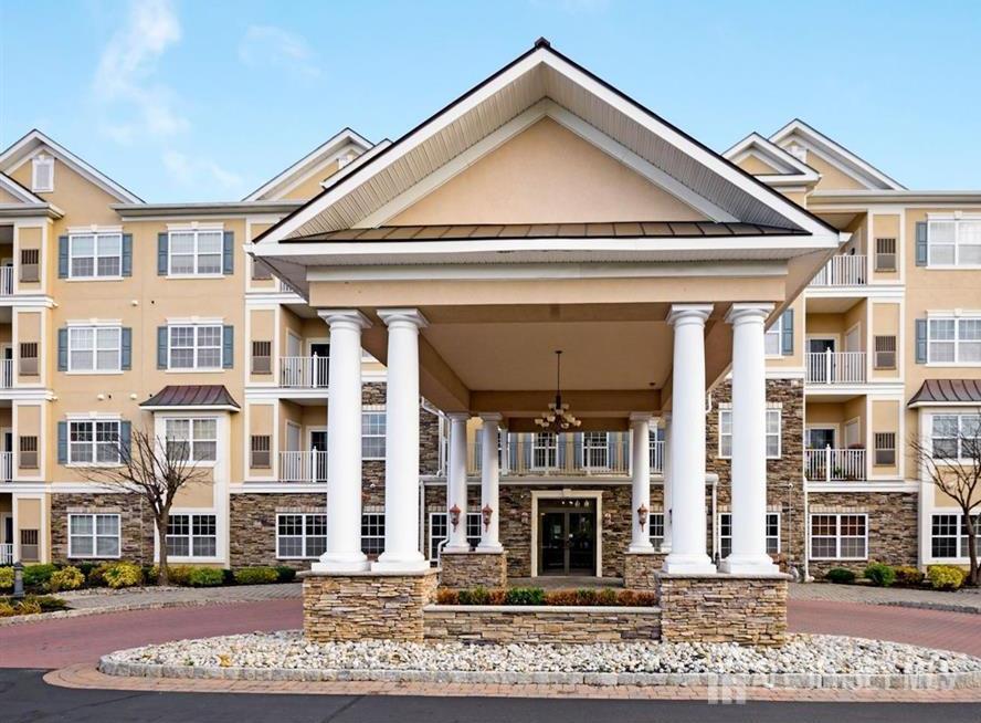 Photo 1 of 17 — 540 Cranbury Road 323, East Brunswick, NJ 08816