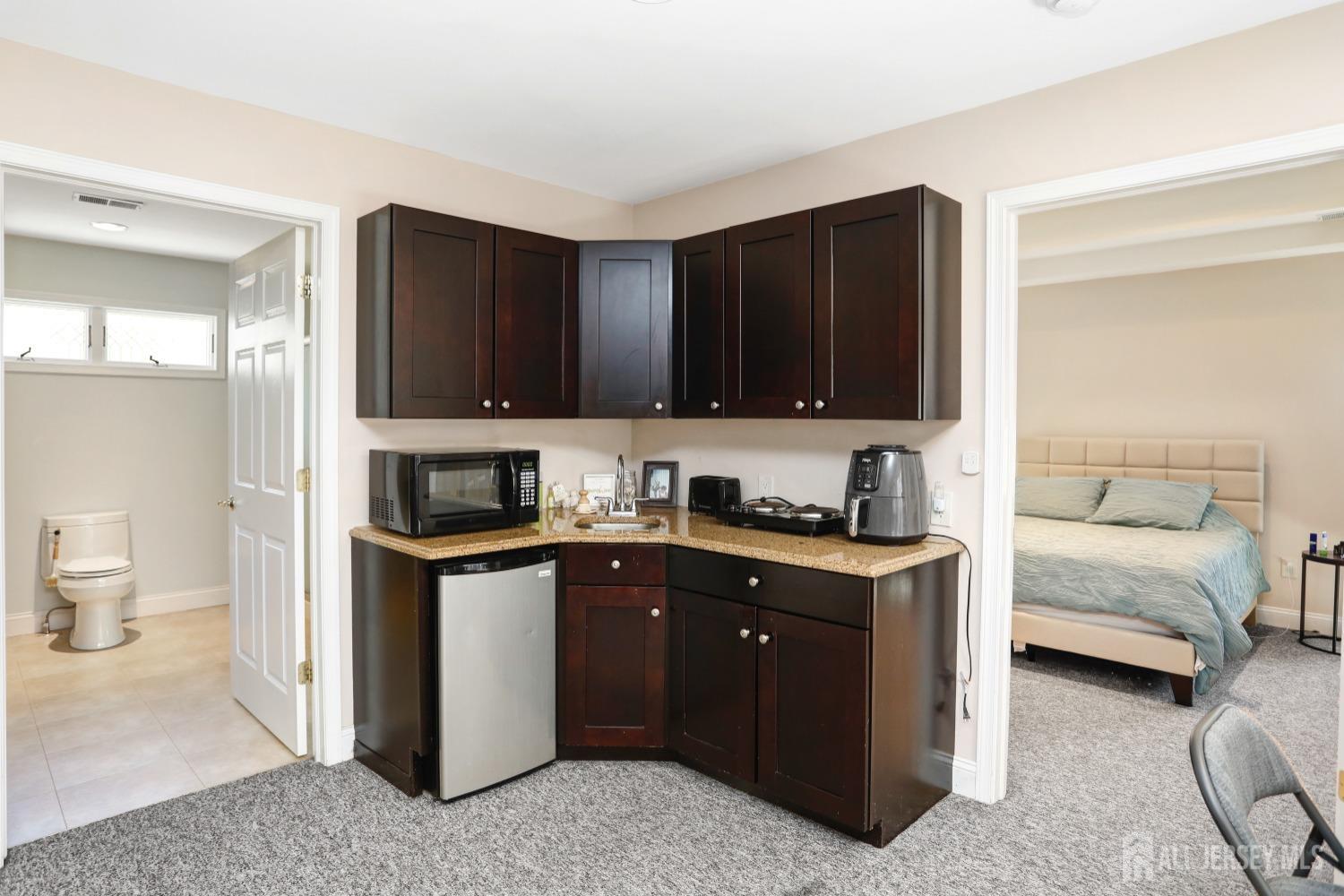 7 Arthurs Court, Manalapan, New Jersey image 38