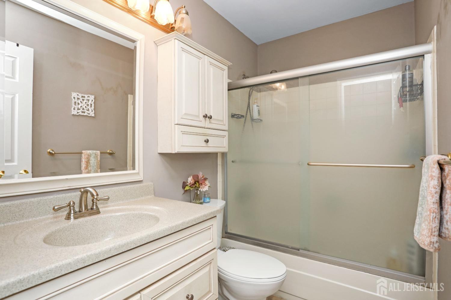 7 Arthurs Court, Manalapan, New Jersey image 27