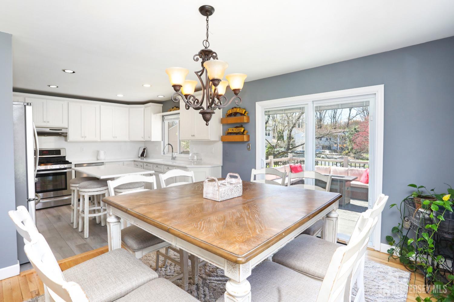 7 Arthurs Court, Manalapan, New Jersey image 12