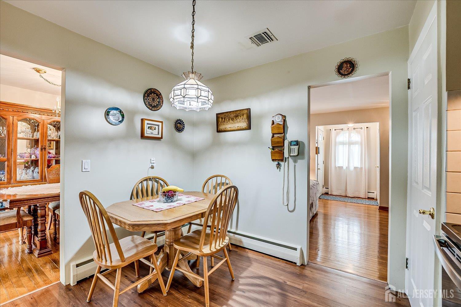 Fords, New Jersey 08863, United States, 4 Bedrooms Bedrooms, ,2 BathroomsBathrooms,Residential,Active,163321